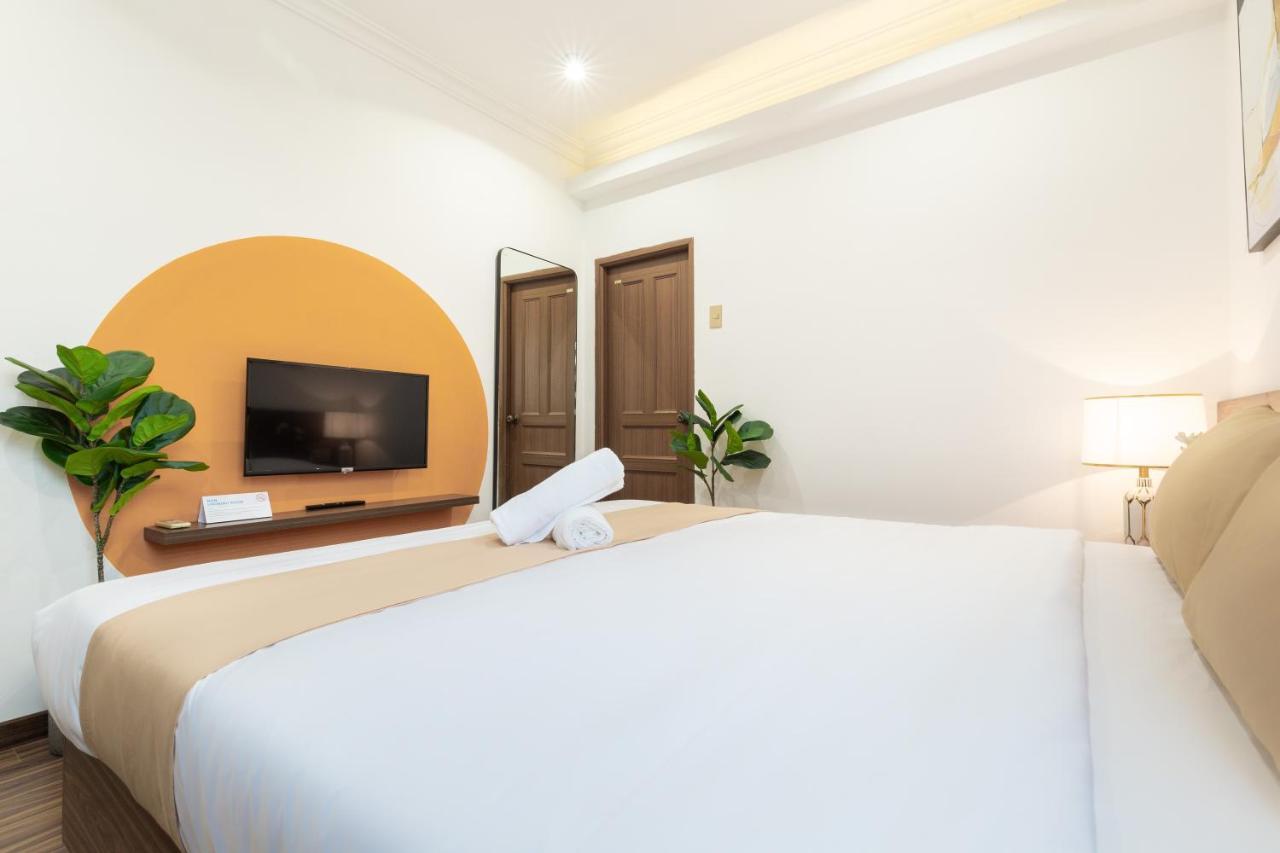 Cozrum Smart - First Target Hotel Хошимин Екстериор снимка
